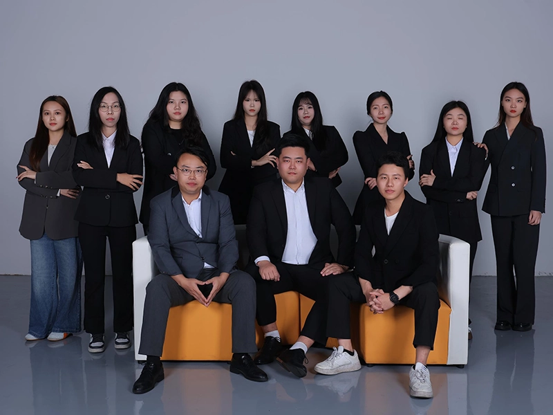 Service Team